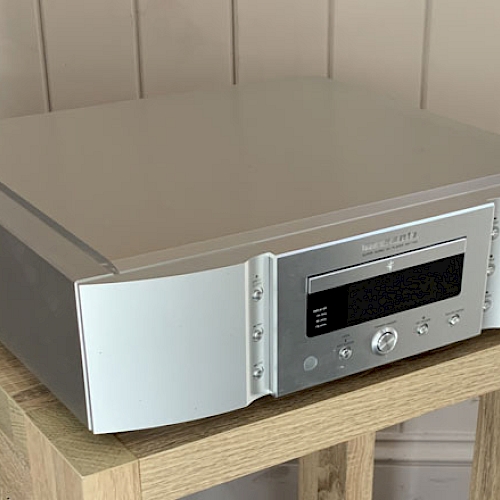  Marantz SA-11S2 CD/SACD Player
