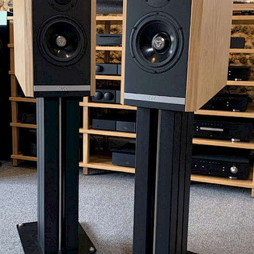  Kudos Titan 505 Loudspeakers