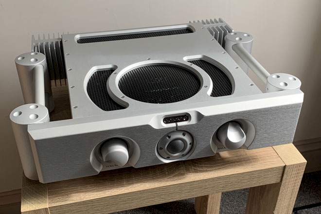 Offers Chord Electronics ULTIMA Integrated Amplifier