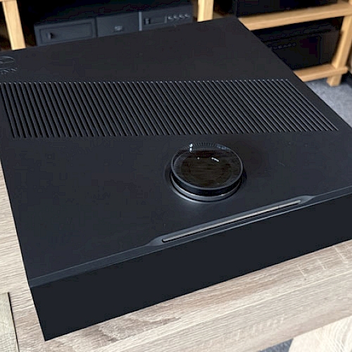  Linn Selekt-DSM Edition Hub c/w Organik-DAC & Line Out Modules